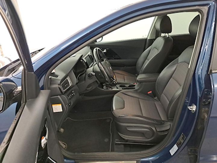 Photo 4 VIN: KNACC81CGJ5166418 - KIA NIRO 