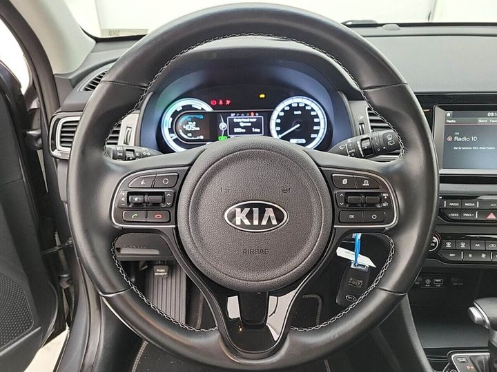 Photo 10 VIN: KNACC81CGJ5166811 - KIA NIRO 