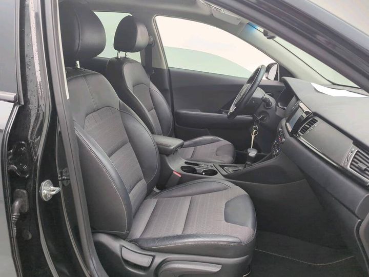 Photo 8 VIN: KNACC81CGJ5168116 - KIA NIRO 