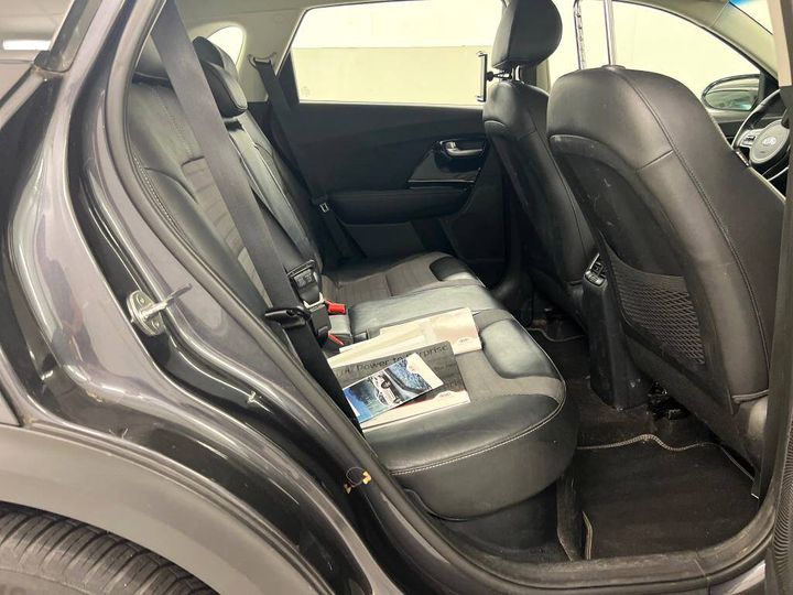 Photo 9 VIN: KNACC81CGJ5169100 - KIA NIRO 