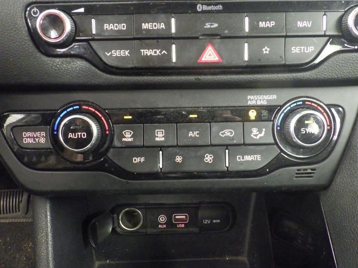 Photo 13 VIN: KNACC81CGJ5169657 - KIA NIRO 