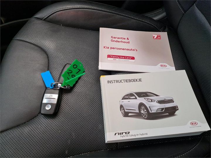 Photo 4 VIN: KNACC81CGJ5170902 - KIA NIRO 