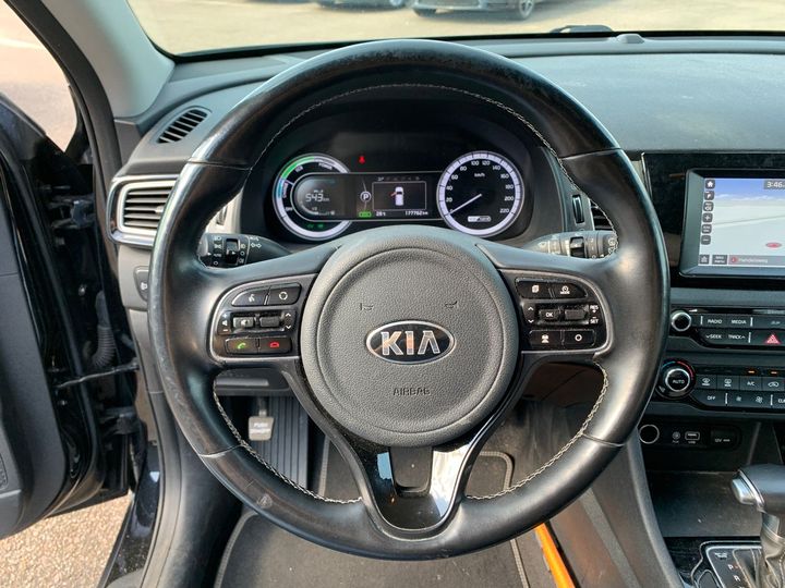 Photo 10 VIN: KNACC81CGJ5173898 - KIA NIRO 