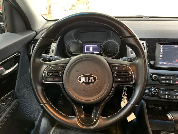 Photo 10 VIN: KNACC81CGJ5180037 - KIA NIRO 