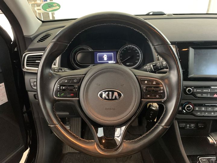 Photo 10 VIN: KNACC81CGJ5180124 - KIA NIRO 