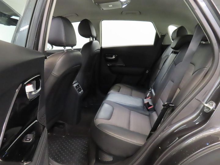 Photo 5 VIN: KNACC81CGJ5180374 - KIA NIRO 