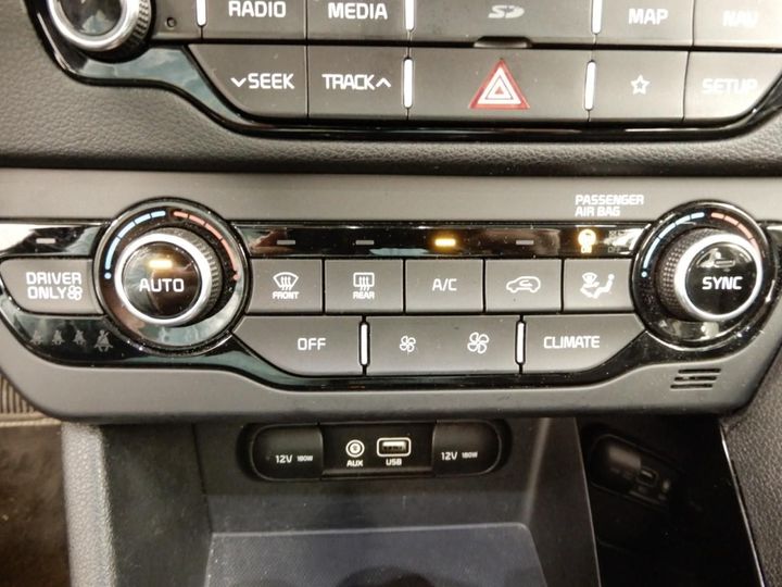 Photo 20 VIN: KNACC81CGJ5180840 - KIA NIRO 