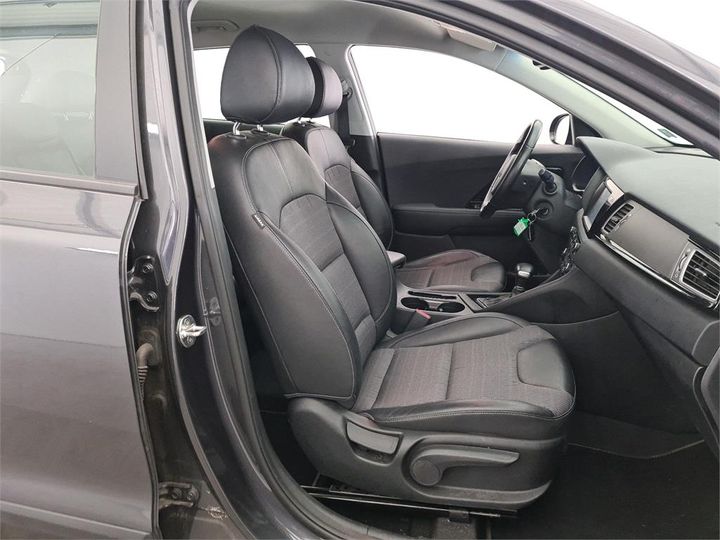 Photo 3 VIN: KNACC81CGJ5180878 - KIA NIRO 