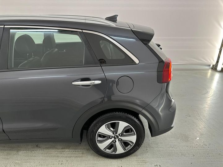 Photo 12 VIN: KNACC81CGJ5181032 - KIA NIRO 