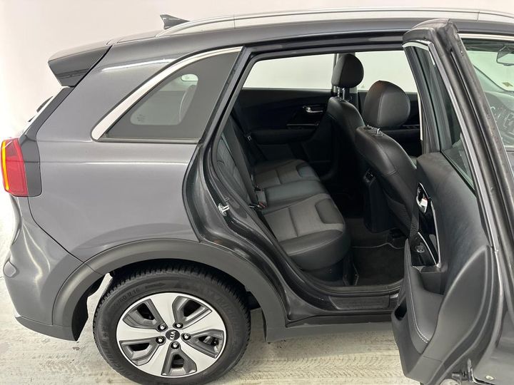 Photo 19 VIN: KNACC81CGJ5181032 - KIA NIRO 