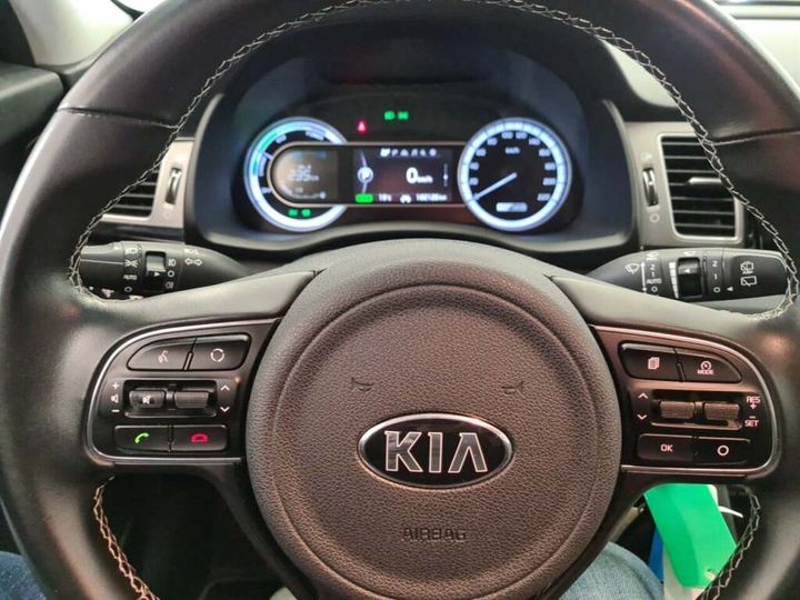 Photo 11 VIN: KNACC81CGJ5181201 - KIA NIRO 