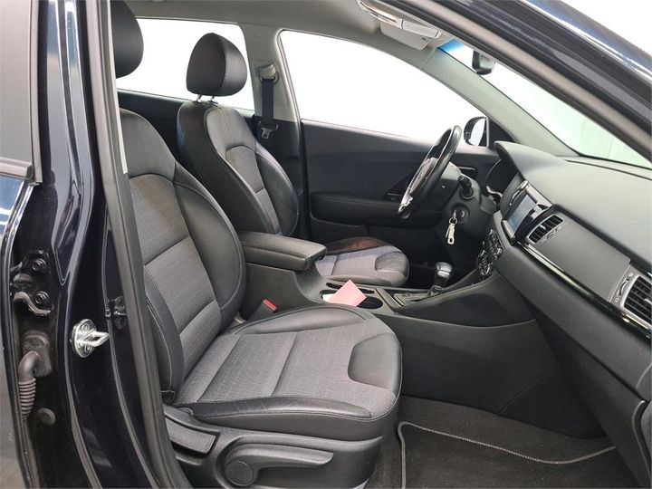 Photo 5 VIN: KNACC81CGJ5181221 - KIA NIRO 