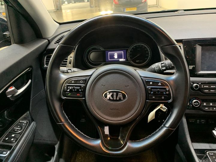 Photo 10 VIN: KNACC81CGJ5183502 - KIA NIRO 