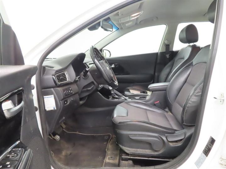 Photo 4 VIN: KNACC81CGJ5183545 - KIA NIRO 