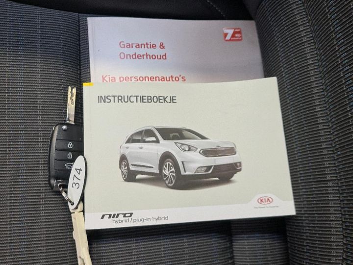 Photo 9 VIN: KNACC81CGJ5183857 - KIA NIRO 