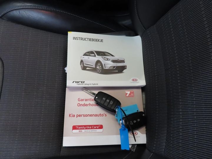 Photo 13 VIN: KNACC81CGJ5184770 - KIA NIRO 