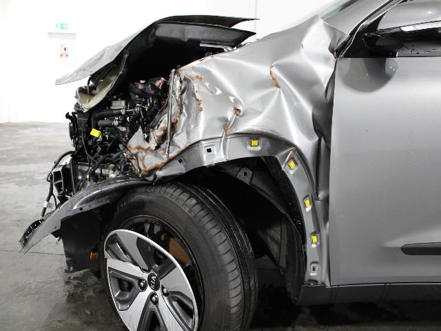 Photo 8 VIN: KNACC81CGK5209028 - KIA NIRO SUV 