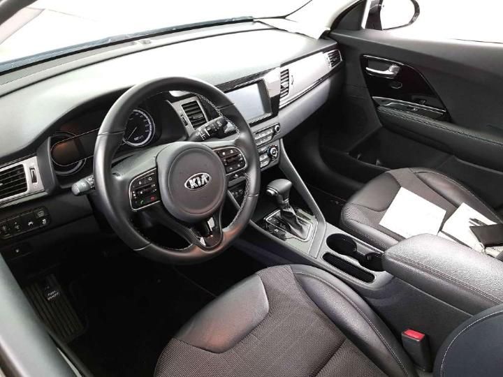 Photo 7 VIN: KNACC81CGK5240006 - KIA NIRO 