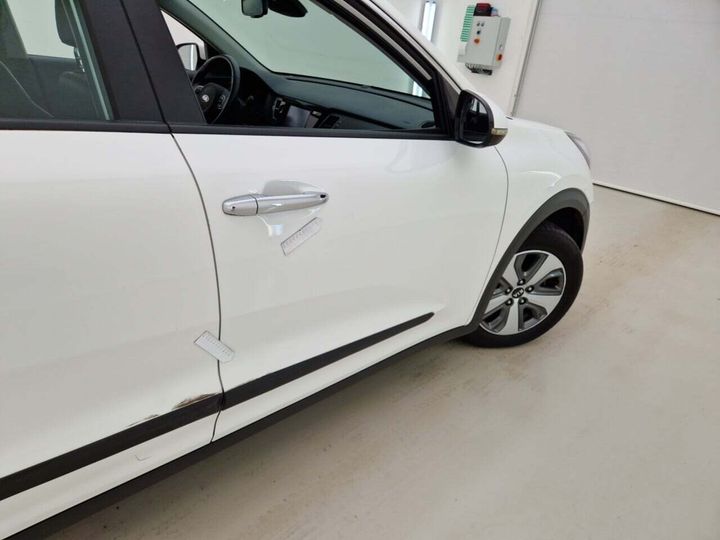 Photo 12 VIN: KNACC81CGK5262670 - KIA NIRO 