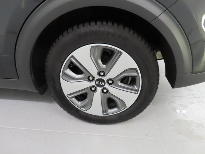 Photo 8 VIN: KNACC81CGK5268649 - KIA NIRO 