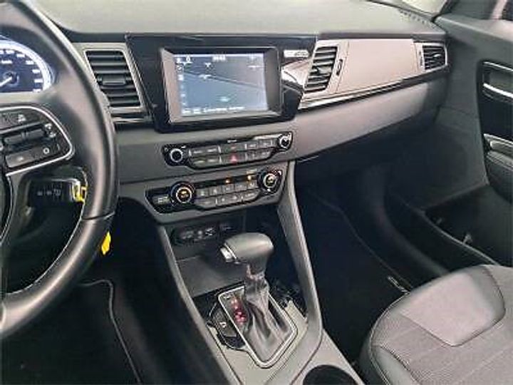 Photo 12 VIN: KNACC81CGK5268677 - KIA NIRO 