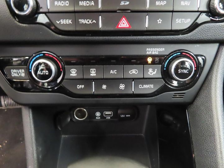 Photo 12 VIN: KNACC81CGK5269097 - KIA NIRO 