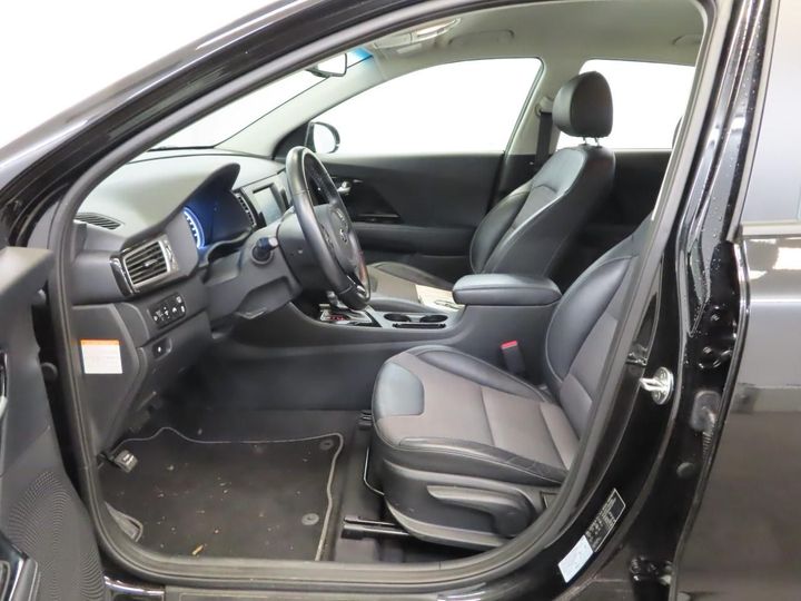 Photo 5 VIN: KNACC81CGK5269097 - KIA NIRO 