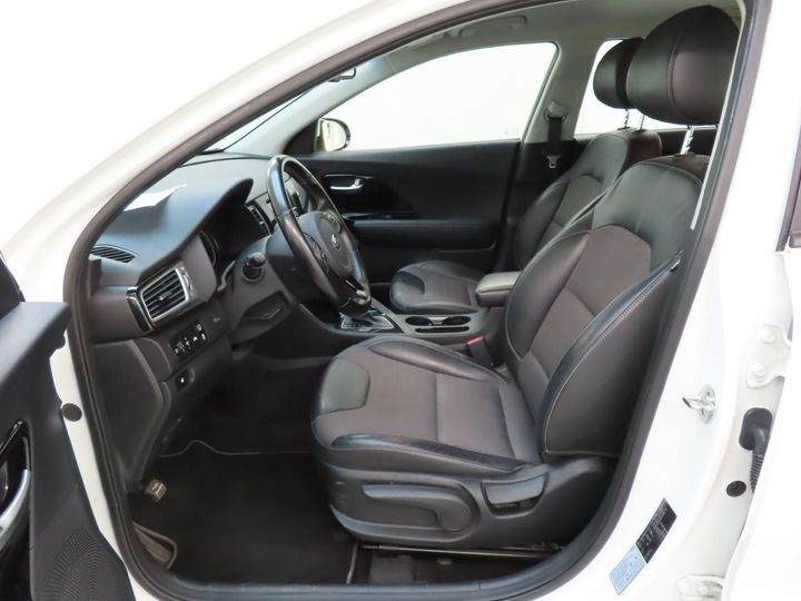 Photo 5 VIN: KNACC81CGK5269774 - KIA NIRO 