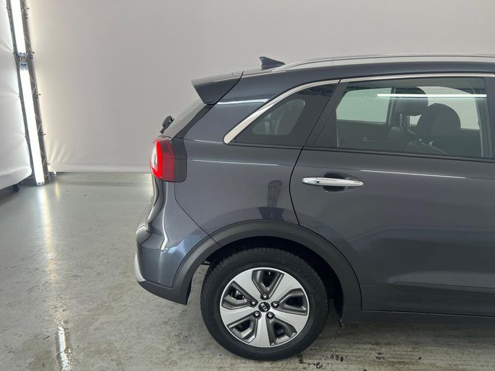 Photo 15 VIN: KNACC81CGK5280182 - KIA NIRO 