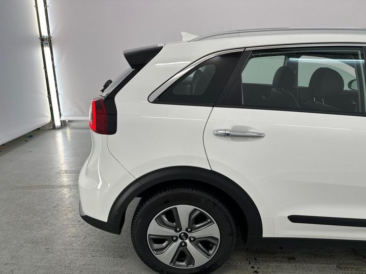 Photo 15 VIN: KNACC81CGK5280756 - KIA NIRO 