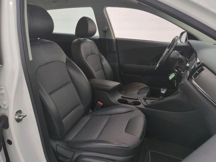 Photo 2 VIN: KNACC81CGK5280759 - KIA NIRO 