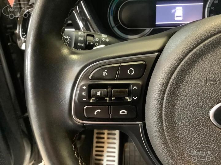 Photo 6 VIN: KNACC81CGL5311354 - KIA NIRO SUV 