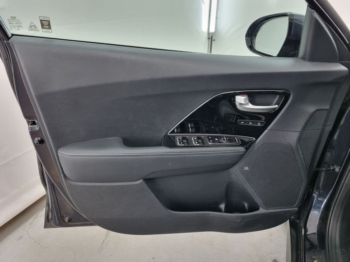 Photo 12 VIN: KNACC81GFK5008516 - KIA E-NIRO 