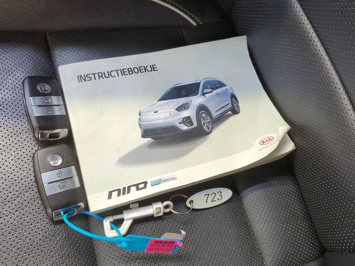 Photo 8 VIN: KNACC81GFK5008755 - KIA NIRO 