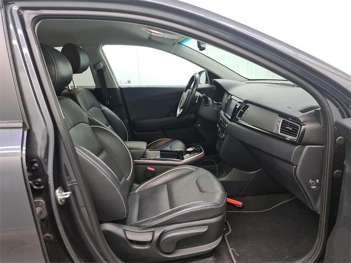 Photo 5 VIN: KNACC81GFK5008900 - KIA NIRO 