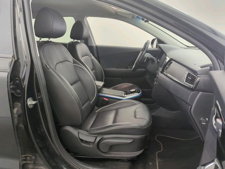 Photo 2 VIN: KNACC81GFK5008917 - KIA E-NIRO 