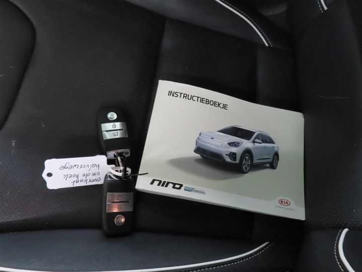 Photo 15 VIN: KNACC81GFK5008922 - KIA NIRO EV 