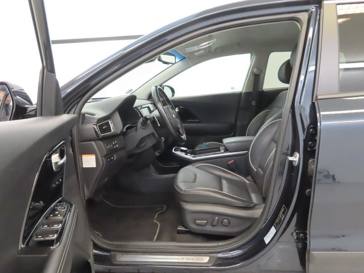 Photo 4 VIN: KNACC81GFK5009503 - KIA E-NIRO 