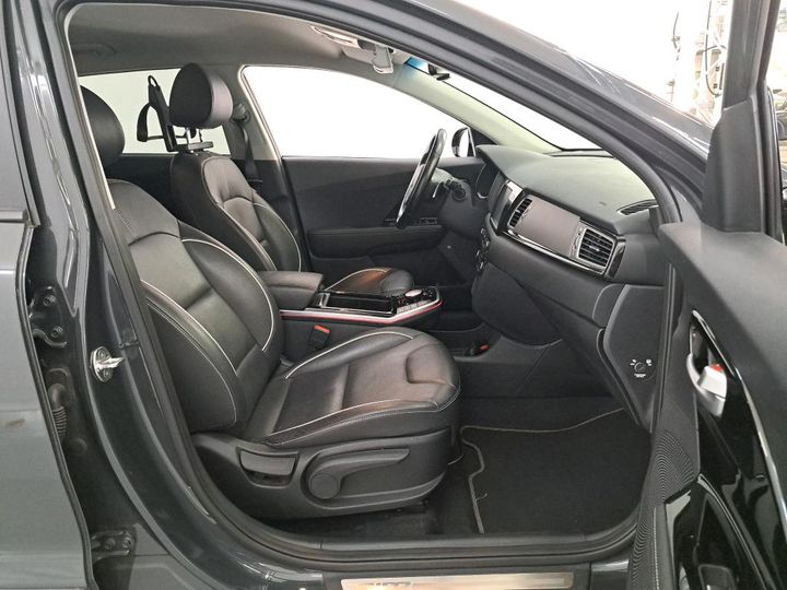 Photo 2 VIN: KNACC81GFK5012095 - KIA NIRO 