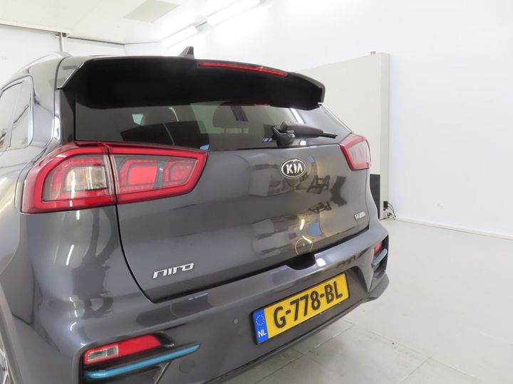 Photo 18 VIN: KNACC81GFK5017060 - KIA NIRO 