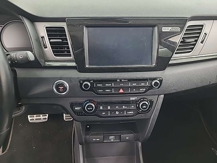 Photo 9 VIN: KNACC81GFK5018697 - KIA NIRO 