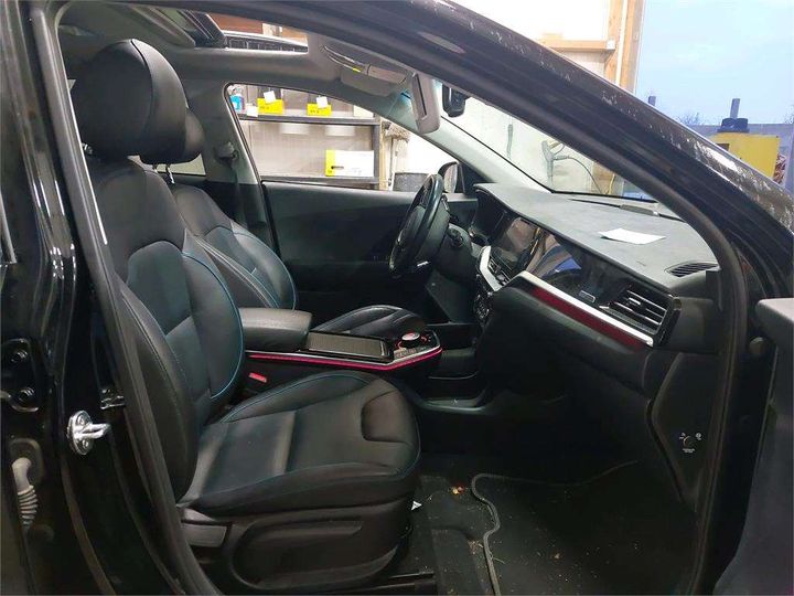 Photo 9 VIN: KNACC81GFL5051325 - KIA E-NIRO 