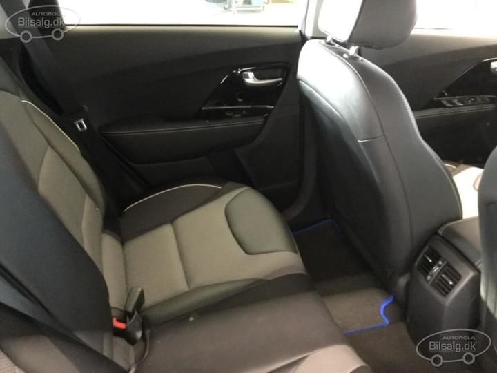 Photo 15 VIN: KNACC81GFM5063600 - KIA NIRO SUV 