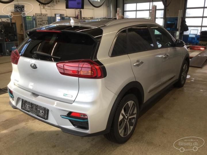 Photo 16 VIN: KNACC81GFM5063600 - KIA NIRO SUV 