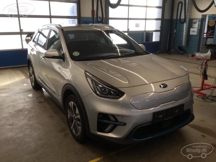 Photo 2 VIN: KNACC81GFM5063600 - KIA NIRO SUV 