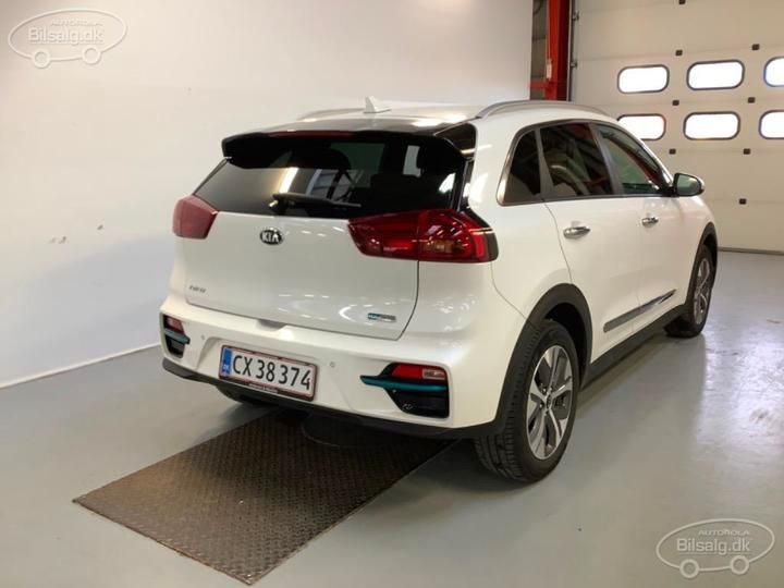 Photo 4 VIN: KNACC81GFM5066243 - KIA NIRO SUV 