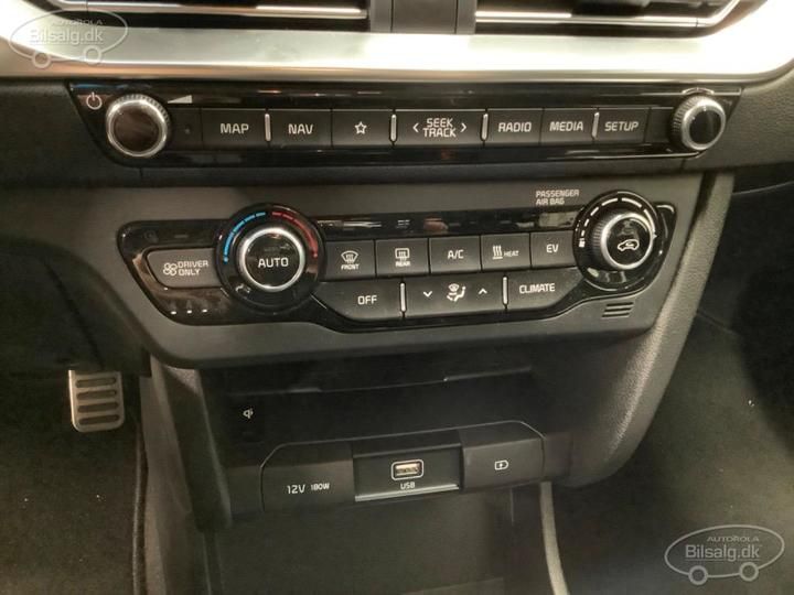 Photo 11 VIN: KNACC81GFM5070428 - KIA NIRO SUV 