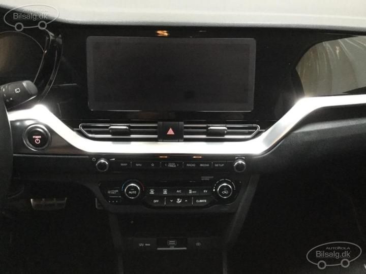 Photo 10 VIN: KNACC81GFM5074232 - KIA NIRO SUV 