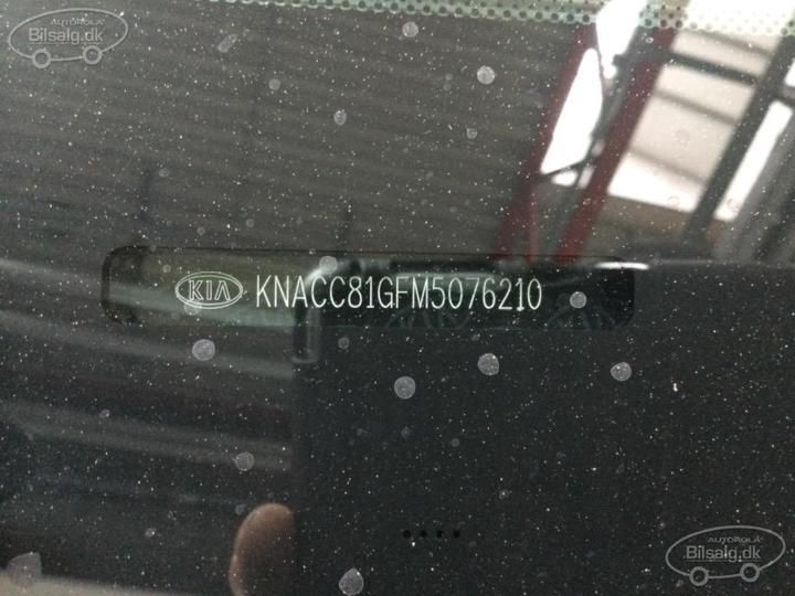 Photo 2 VIN: KNACC81GFM5076210 - KIA NIRO SUV 