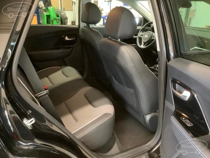 Photo 19 VIN: KNACC81GFM5085536 - KIA NIRO SUV 